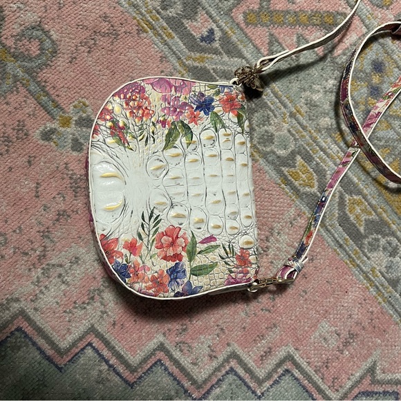 Brahmin White and Pink Crossbody Bag with Textured Design gently used - Picture 3 of 4